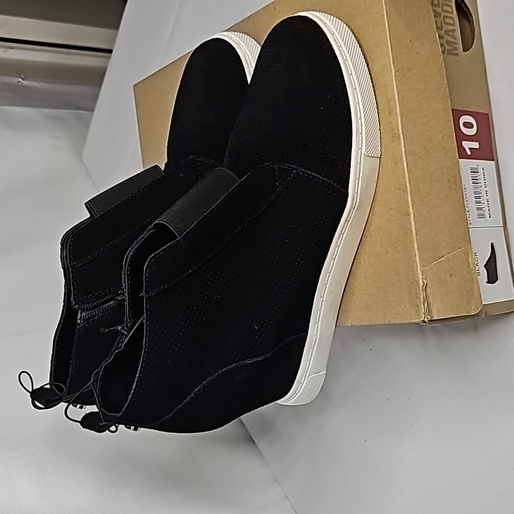 STEVE MADDEN WOMEN'S WEDGE SNEAKERS FAUX SUEDE SIDE ZIP BLACK SIZE 10 NIB